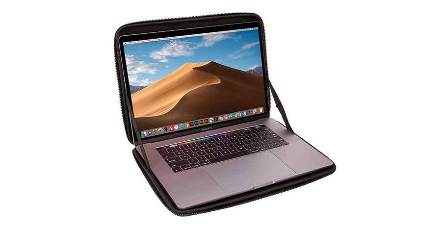 Чехол Thule Gauntlet для MacBook 15"  